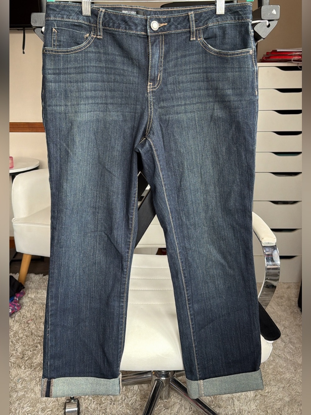 Vera Wang capri jeans